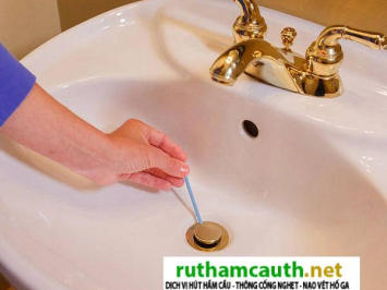 Que thông cống – Que thông tắc bồn rửa bát hiệu quả 99%