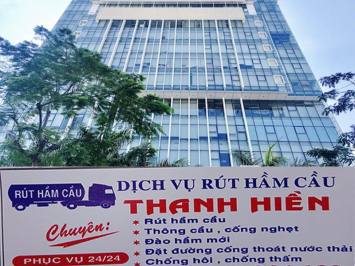 Rút hầm cầu tại tòa nhà văn phòng quận 5